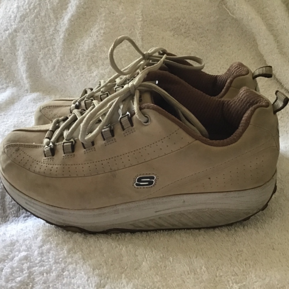 Skechers Shape- Ups size 9